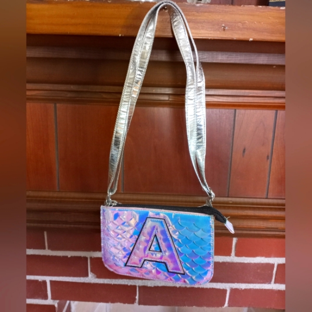 Cute purse by justice